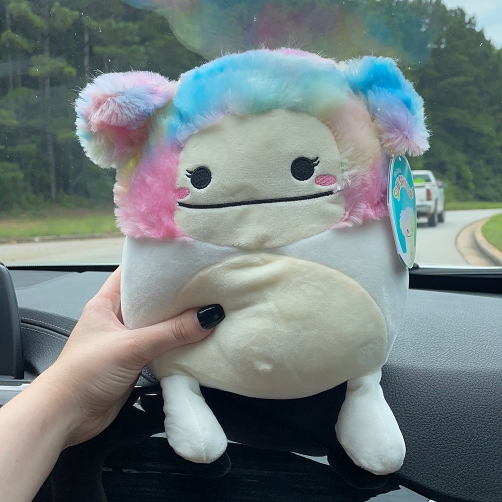 ZAYLEE BIGFOOT SQUISHMALLOW NWT 8” SUPER RARE